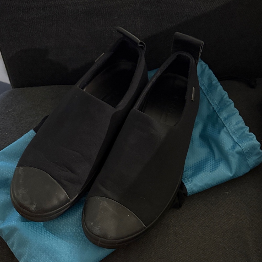 GORE-TEX Black Women's Slip-On Loafers